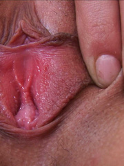 Melissa Masturbates Till Orgasms