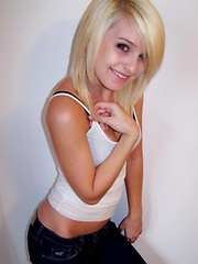 Hot pictures of a sweet blonde teen