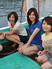 Hot fun with Hinata and other Japanese girls
